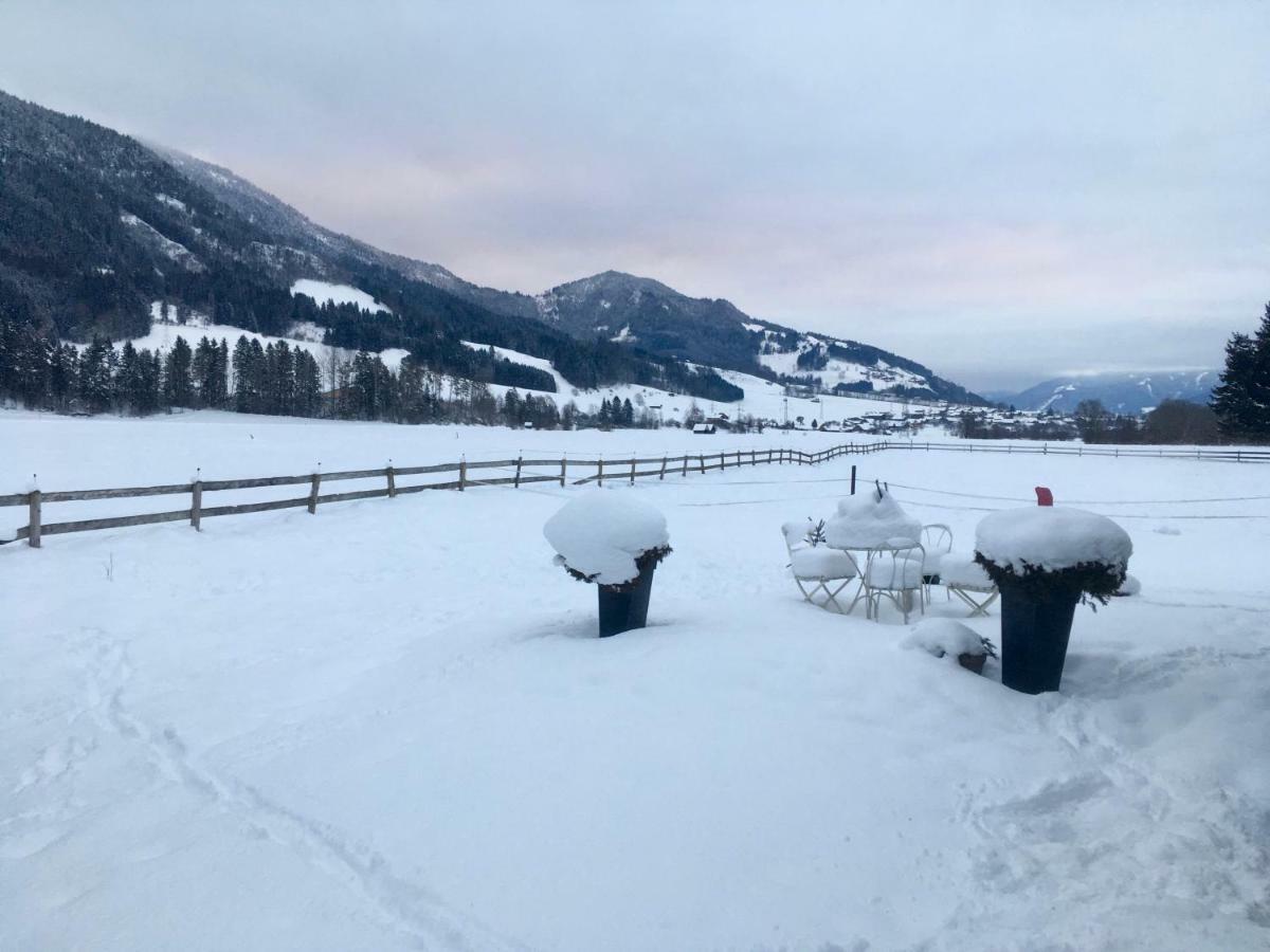 Traumhafte Wohnung Auf Pferde Ranch Aich  Extérieur photo